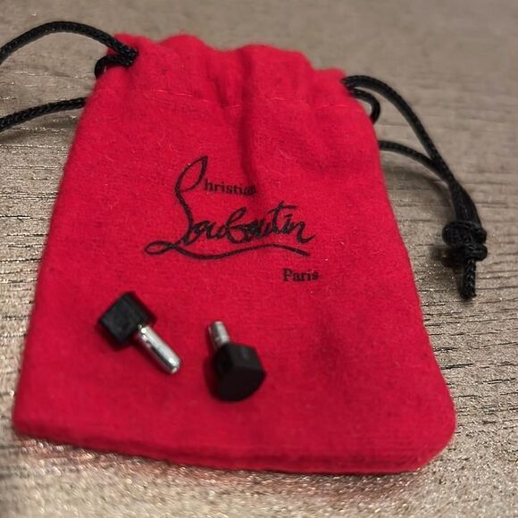 Cheistian Louboutin heel tip - Picture 2 of 3